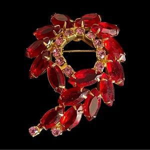 Vintage Mid-Century Red and Pink Rhinestone Prong Set Brooch